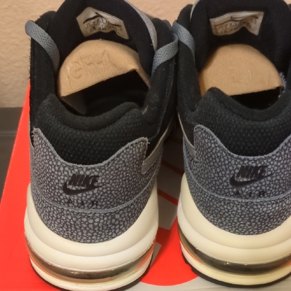 Black and Gray Sneakers - Picture 3 of 3